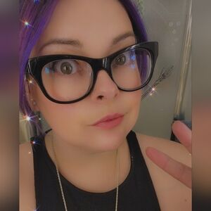 Meet your Posher, Mia